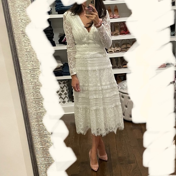 Tadashi Lace MIDI White dress- size 2 - Picture 4 of 4